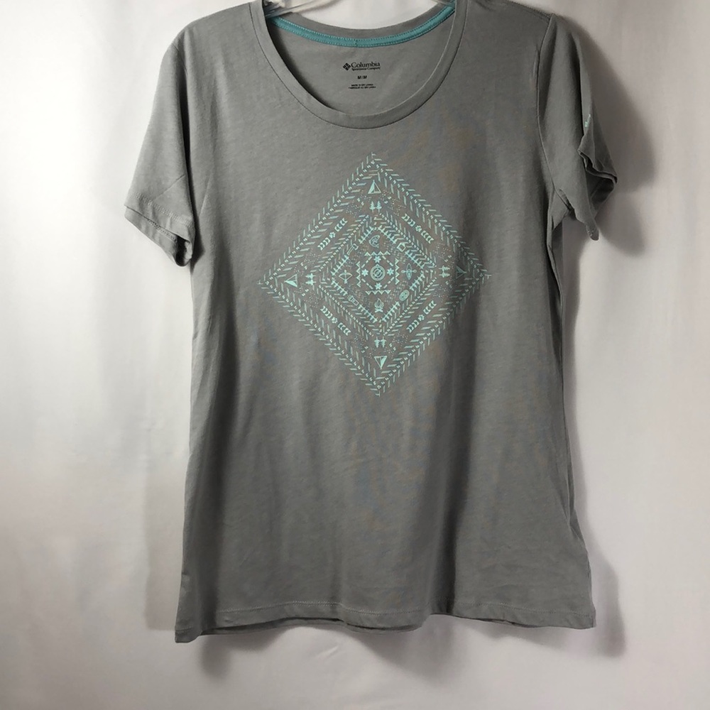 Columbia T-shirt for women size medium